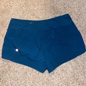 Lululemon Shorts size 8